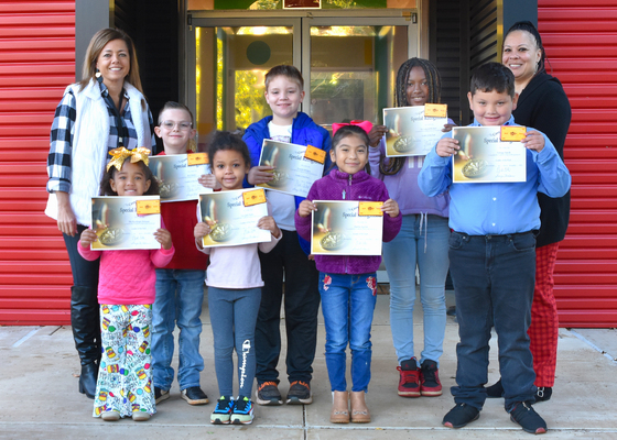 SAES LEADERS OF THE PACK – San Augustine Elementary is proud to present their Leaders of the Pack for November. Pictured: Niki Cates (ES Principal), Ma’Kynleigh Holman (Pre-K), Kit Hanks (3rd), Nevaeh Parks (K), Everett Bridges (4th), Dahlia Aguilar (1st), Ta’Laijya Roland (5th), George Smith (2nd) and Sonya Hearne (ES Counselor). SAISD Photo